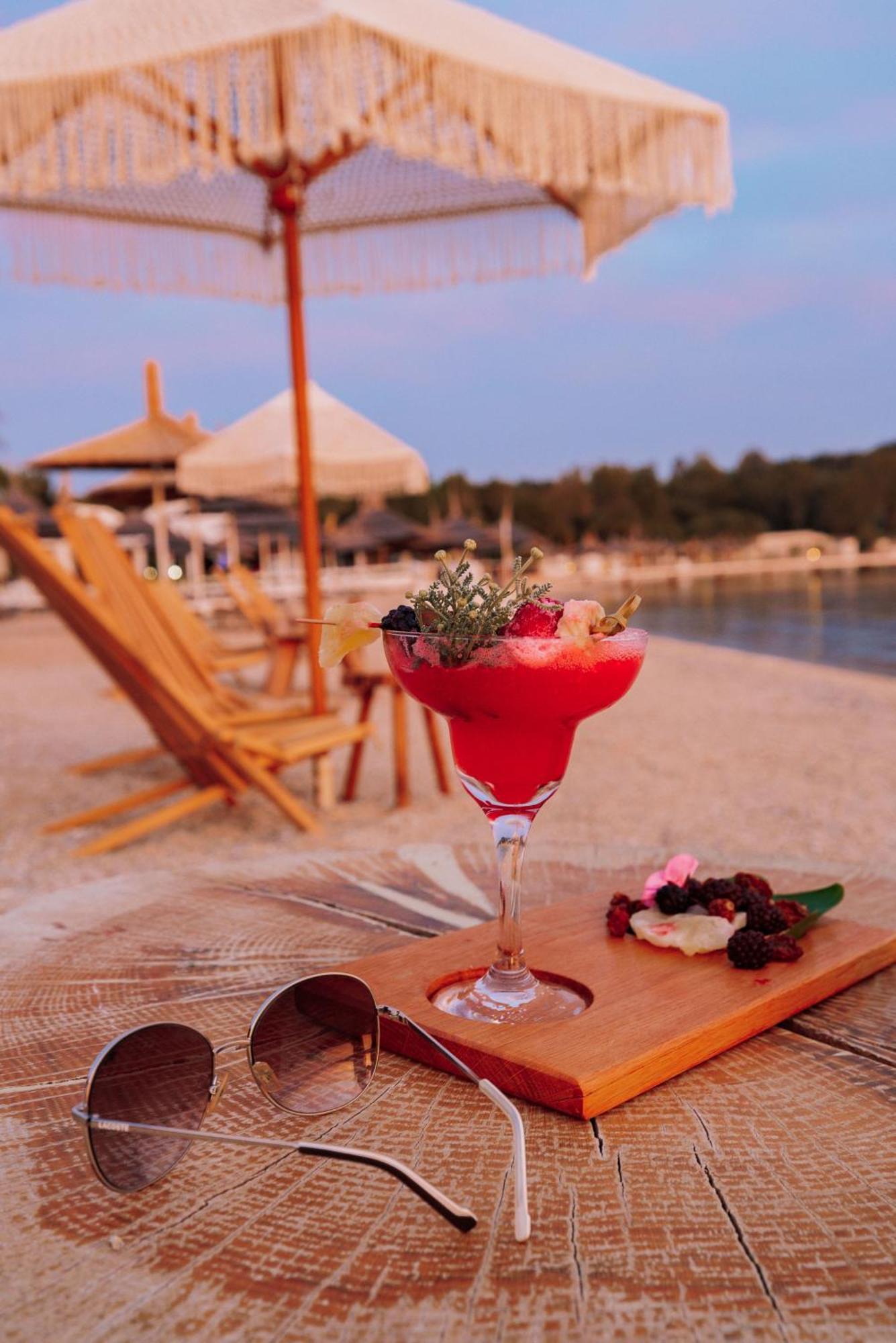 Mark Warner Phokaia Beach Resort Foça Ngoại thất bức ảnh